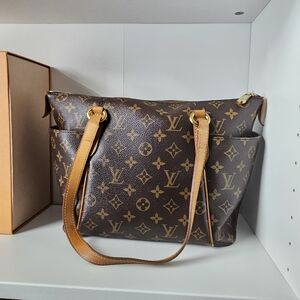 Louis Vuitton Totally PM in Monogram